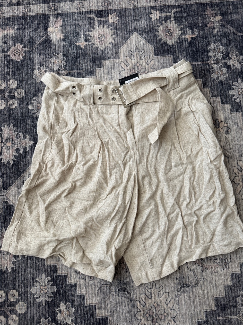 Simply Vera Vera Wang Cream Linen-Blend Paperbag Belted Shorts